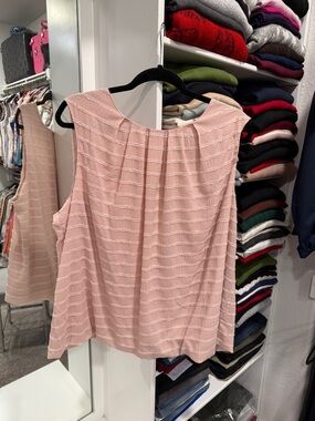 Liz Claiborne Blush Pink Textured Sleeveless Shell